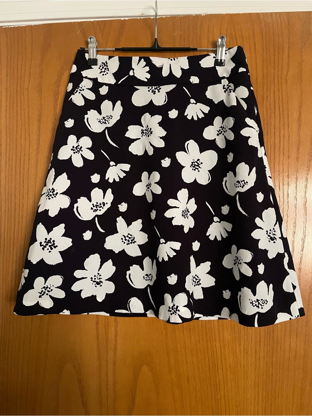 Ann Taylor Black and White Floral A-Line Skirt